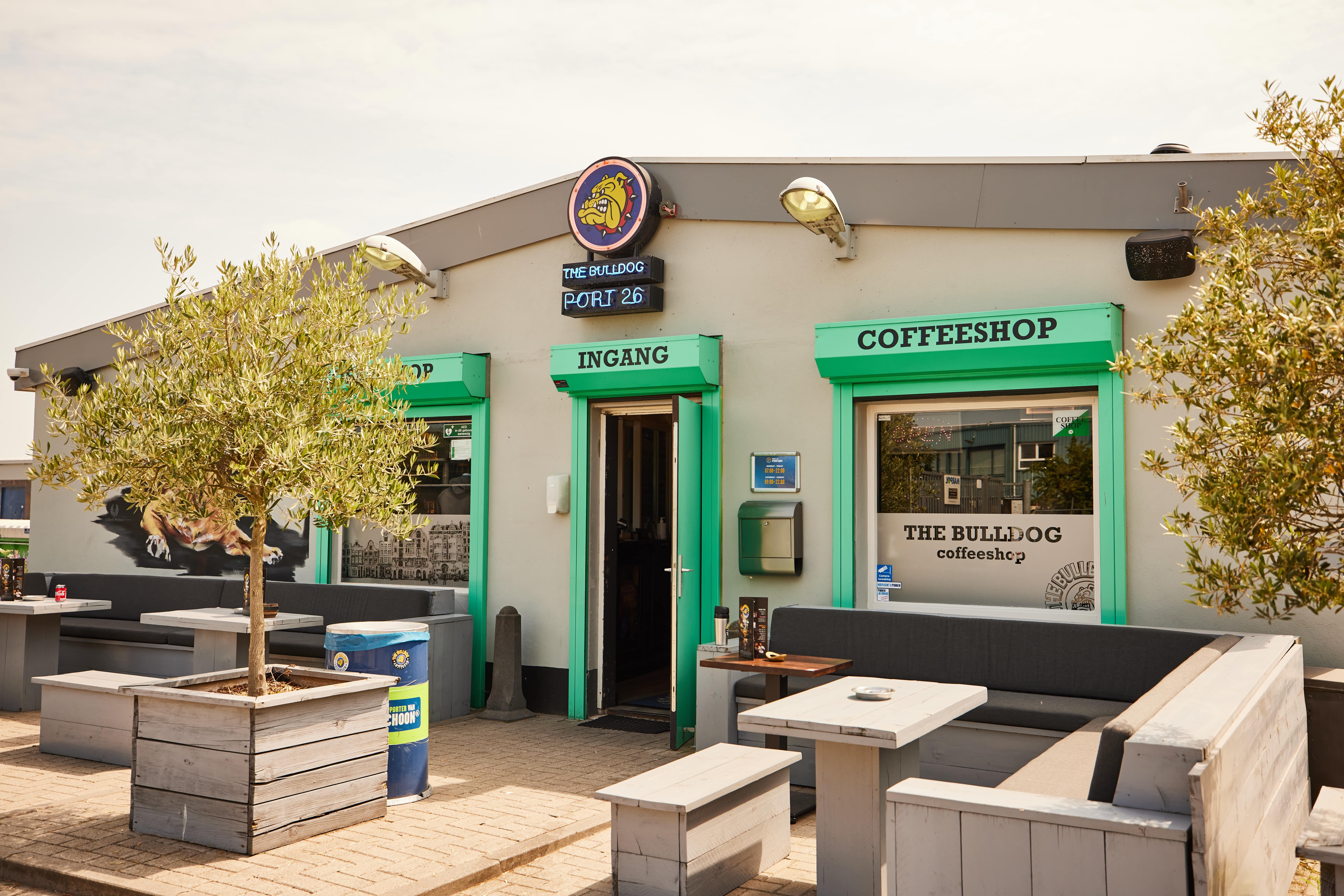 The Bulldog Port 26